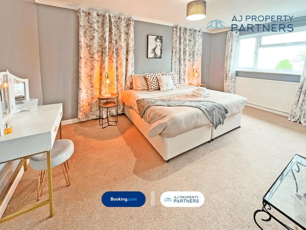 Premium Deal L Hill View Home L Last-Minute Offer L Cheltenham L Aj Properties L Perfect For Short Or Long Stays L 4Beds 4Bedrooms Экстерьер фото