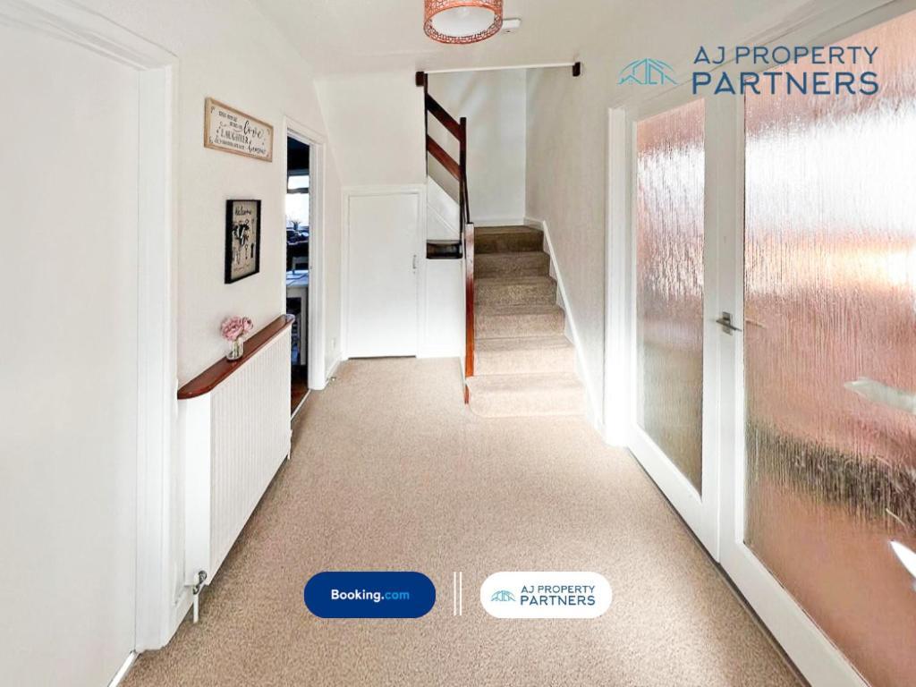Premium Deal L Hill View Home L Last-Minute Offer L Cheltenham L Aj Properties L Perfect For Short Or Long Stays L 4Beds 4Bedrooms Экстерьер фото